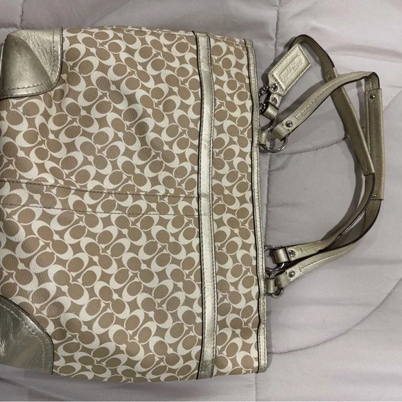 Stylish Gold and Tan Women's Bag - Picture 2 of 8